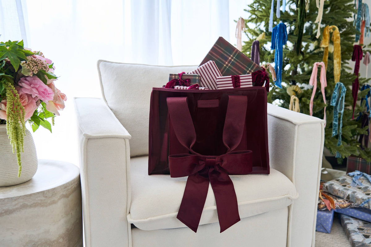 Case-Mate | Limited Edition Holiday Red Velvet Tote Bag