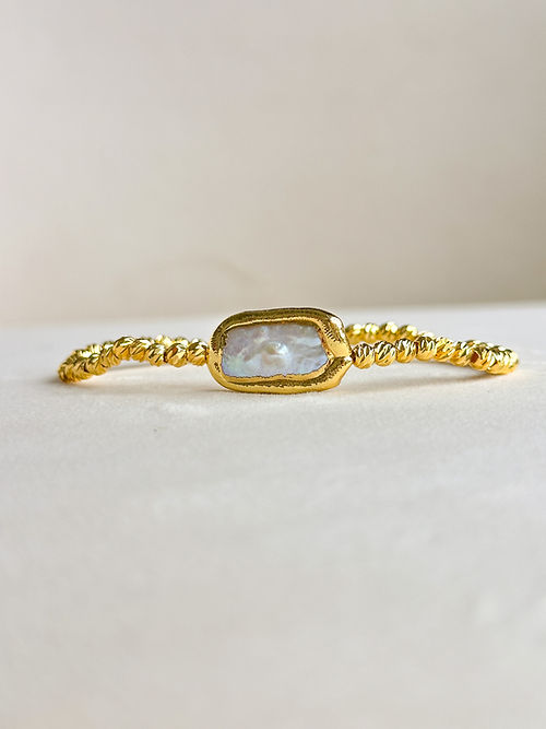 Easton Elle | Beam Stretch Bracelet with Rectangle Pearl