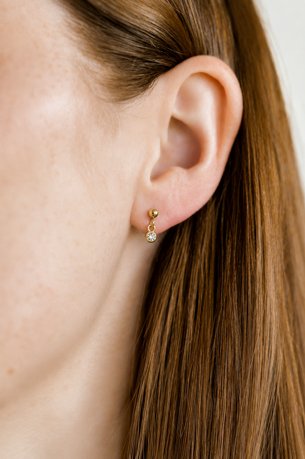 LINNY CO | Screwback Stud Earrings - Millie Sparkle CZ Gold