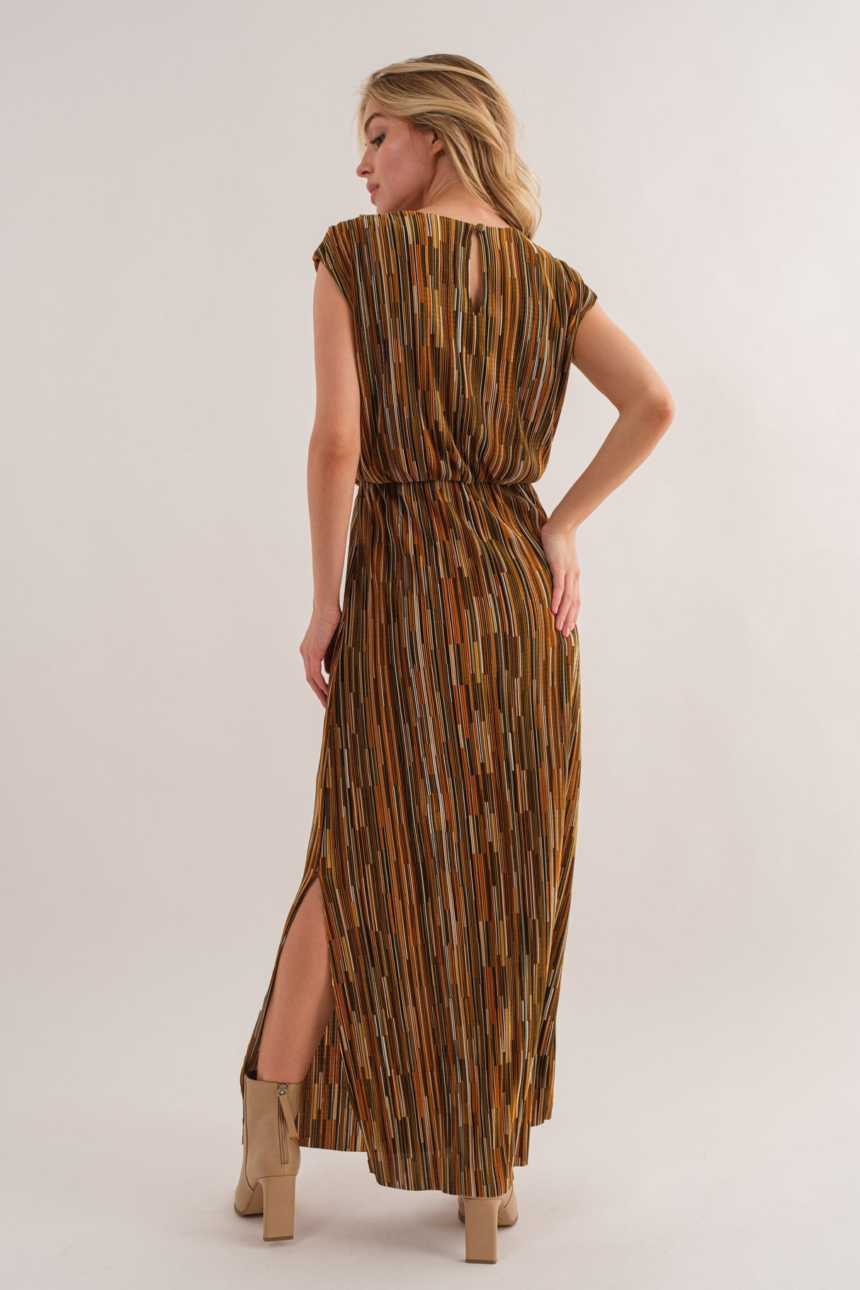 The Sleeveless Harper Dress (Final Sale)