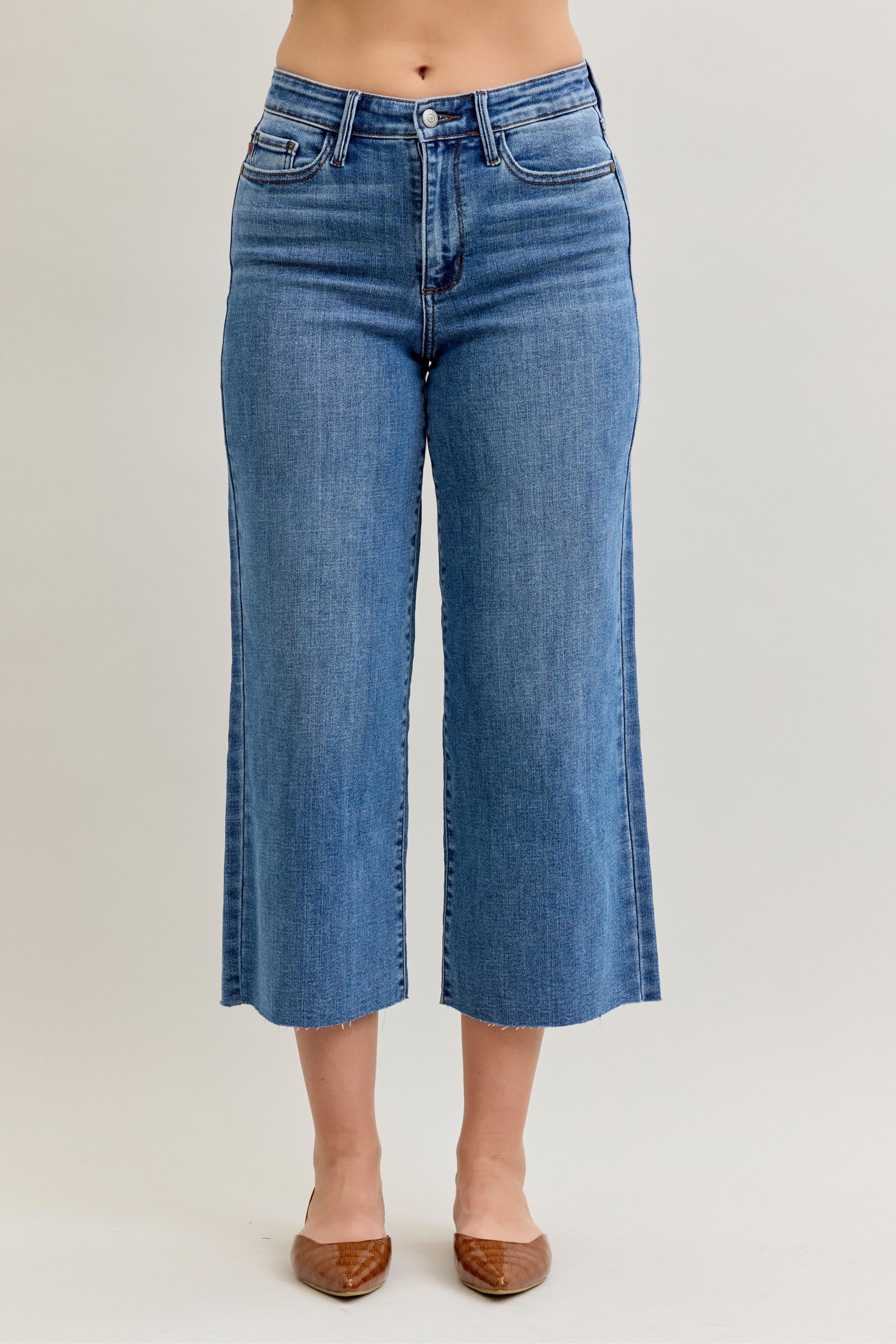 Judy Blue | High Waist Crop Classic Raw Hem