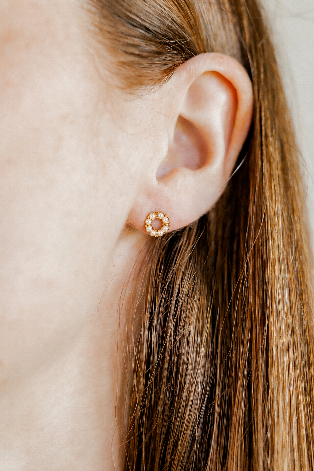LINNY CO | Screwback Stud Earrings - Brinley Pearl