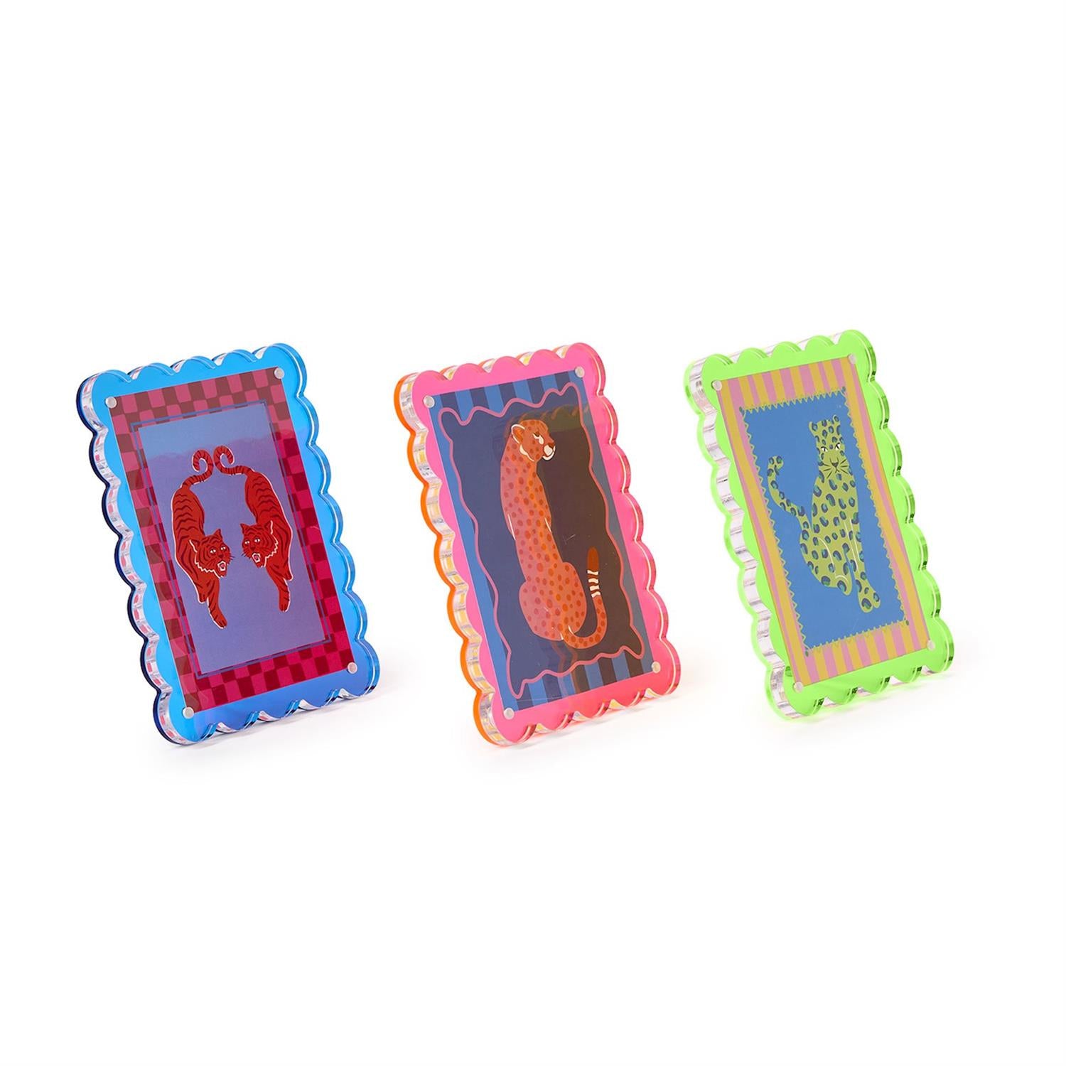 Color Pop 5x7 Scalloped Edge Acrylic Photo Frame