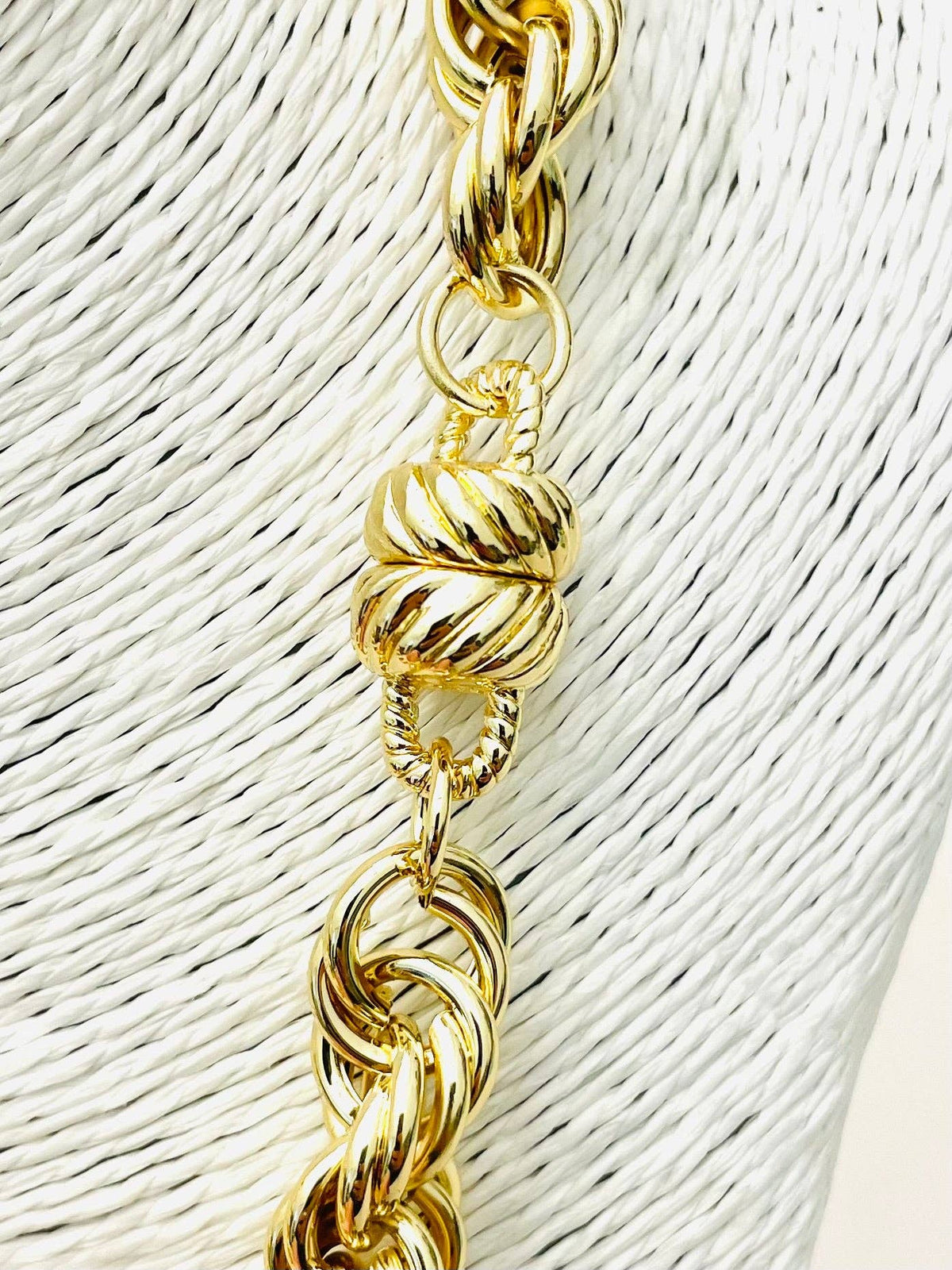 Two Forty Two | CHIC | Graduated Twist Rope Necklace - Gold