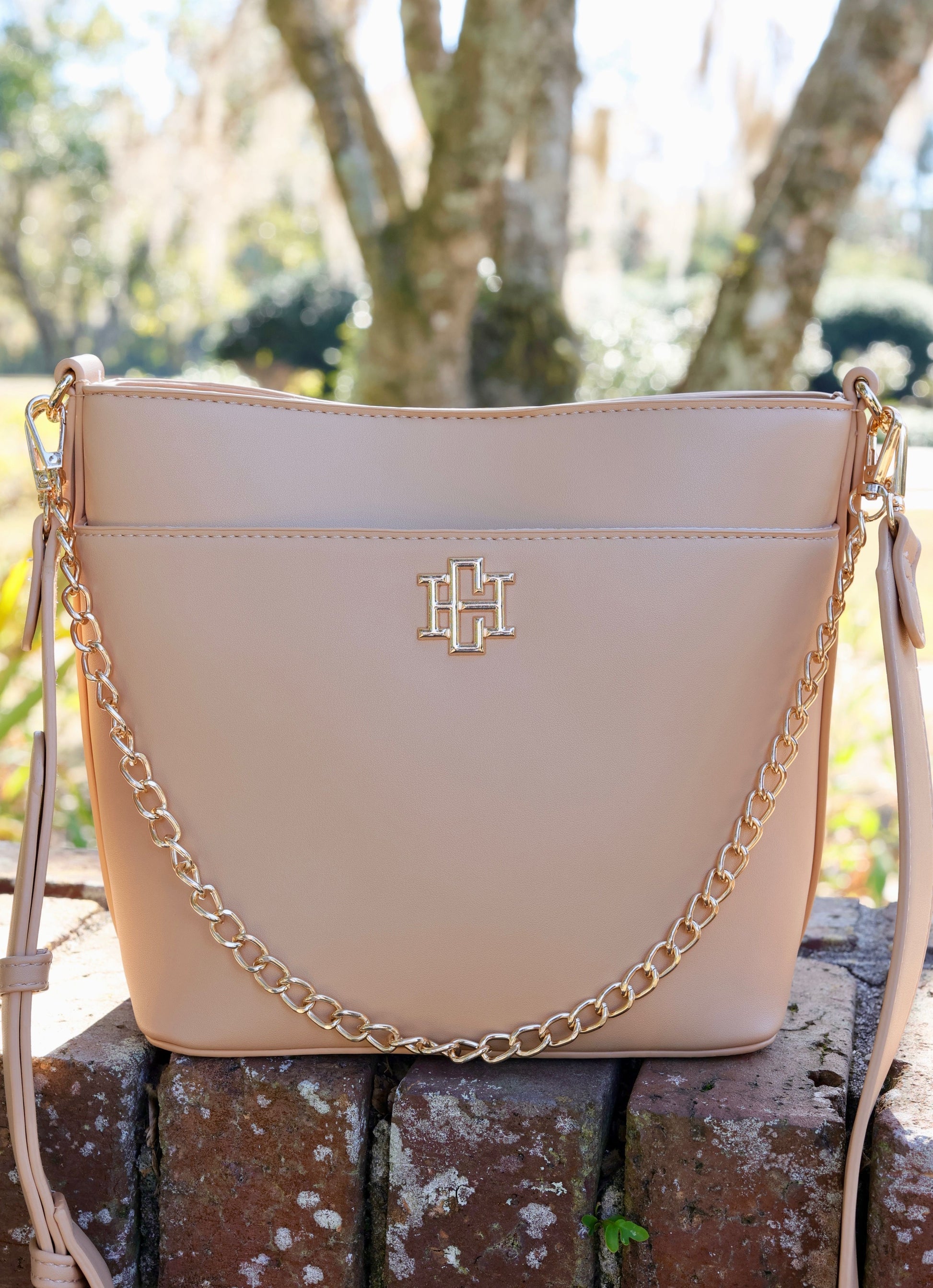Caroline Hill | Brielle Bucket Bag - Tan