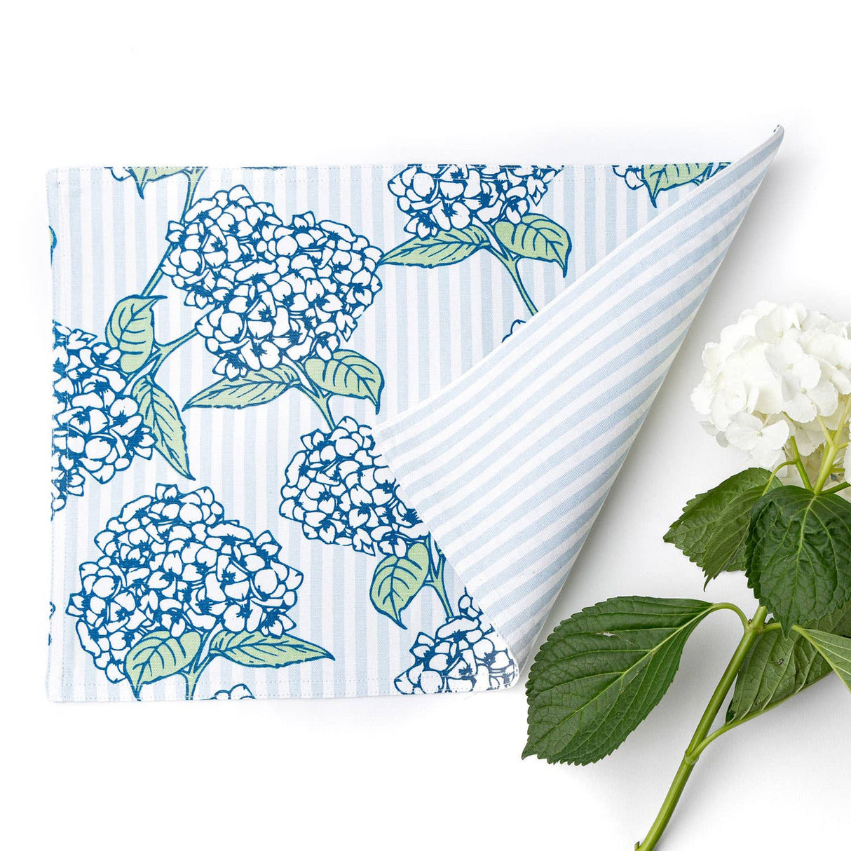 8 Oake Lane | Reversible Placemat - Hydrangea Stem