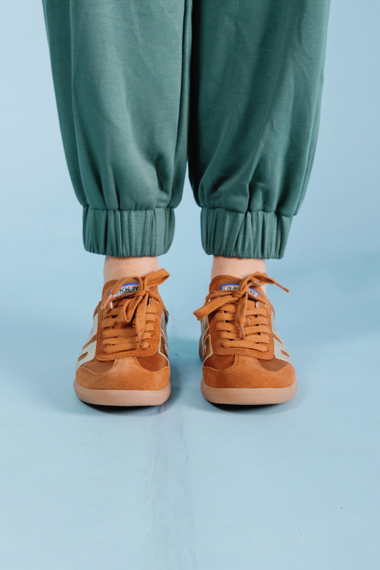 Back 70 | Ghost Sneaker - Brown