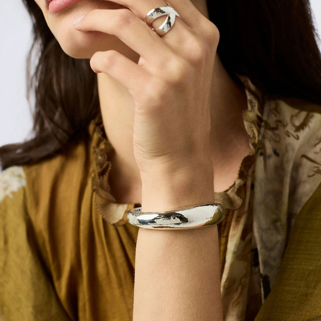Julie Vos | Catalina Demi Hinge Bangle