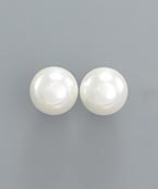 Madison's Exclusive | Round Pearl Earrings
