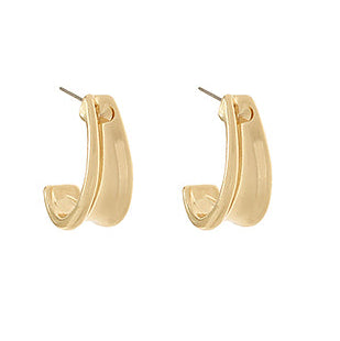 Madison’s Exclusive | Golden Curve Hoop Earrings