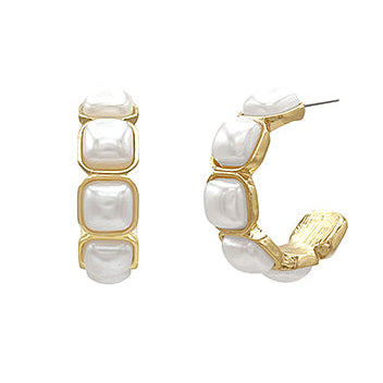 Madison's Exclusive | Square Pearl Hoops