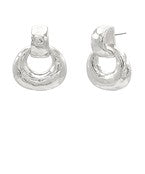 Madison's Exclusive | Hammered Gradual Door Knocker Earrings Silver