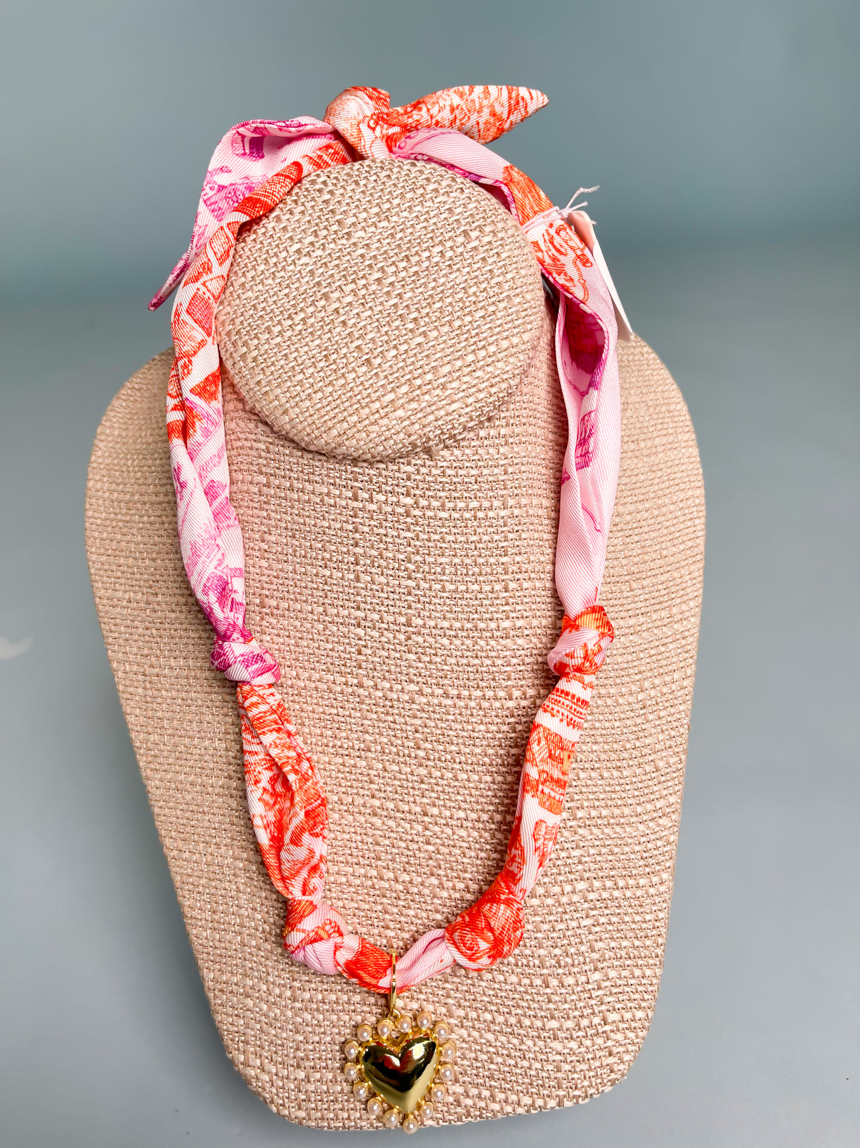 Gemelli | Veronica Scarf Necklace with Pearl Heart Charm