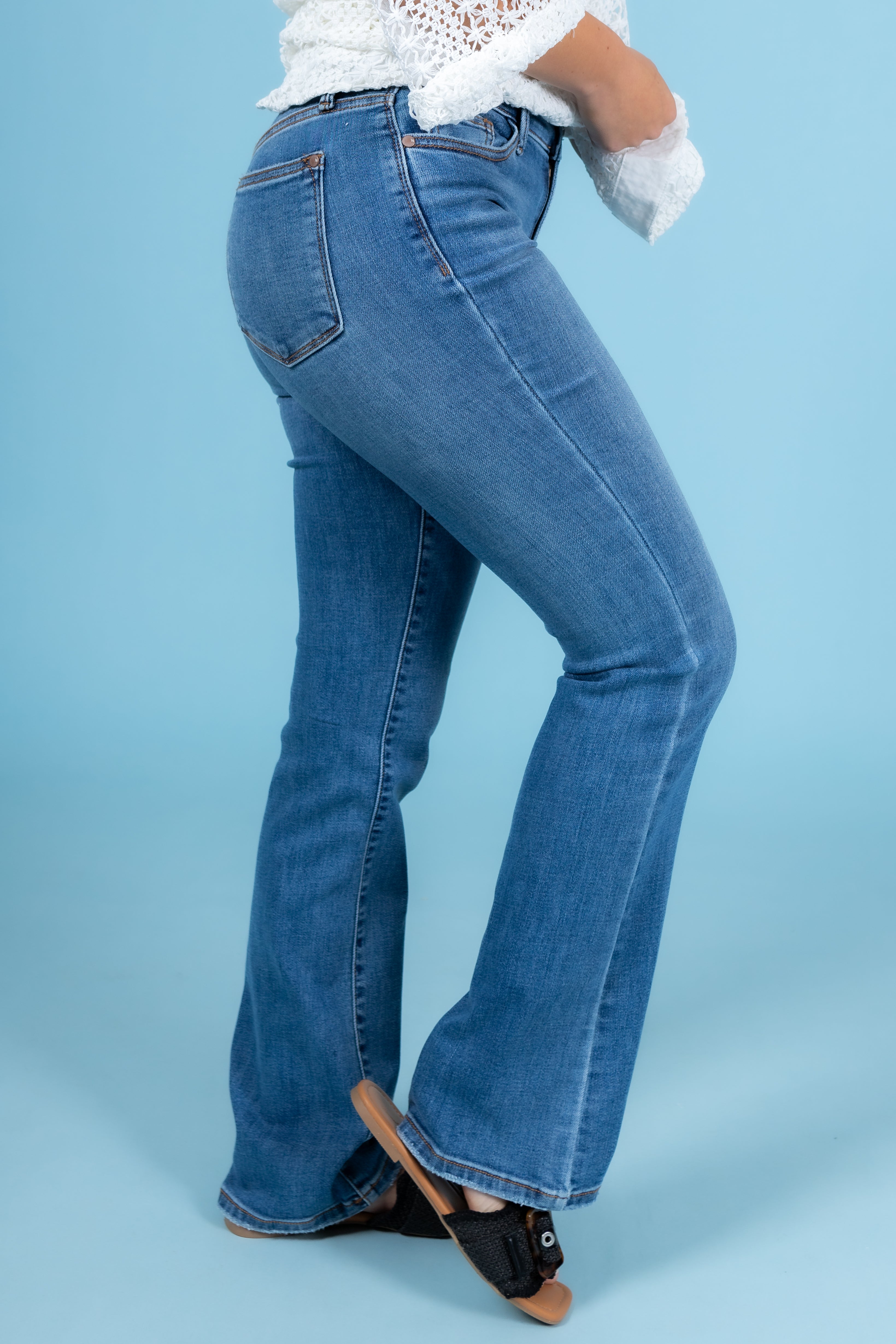 Judy Blue | Mid Rise Vintage Bootcut Jeans
