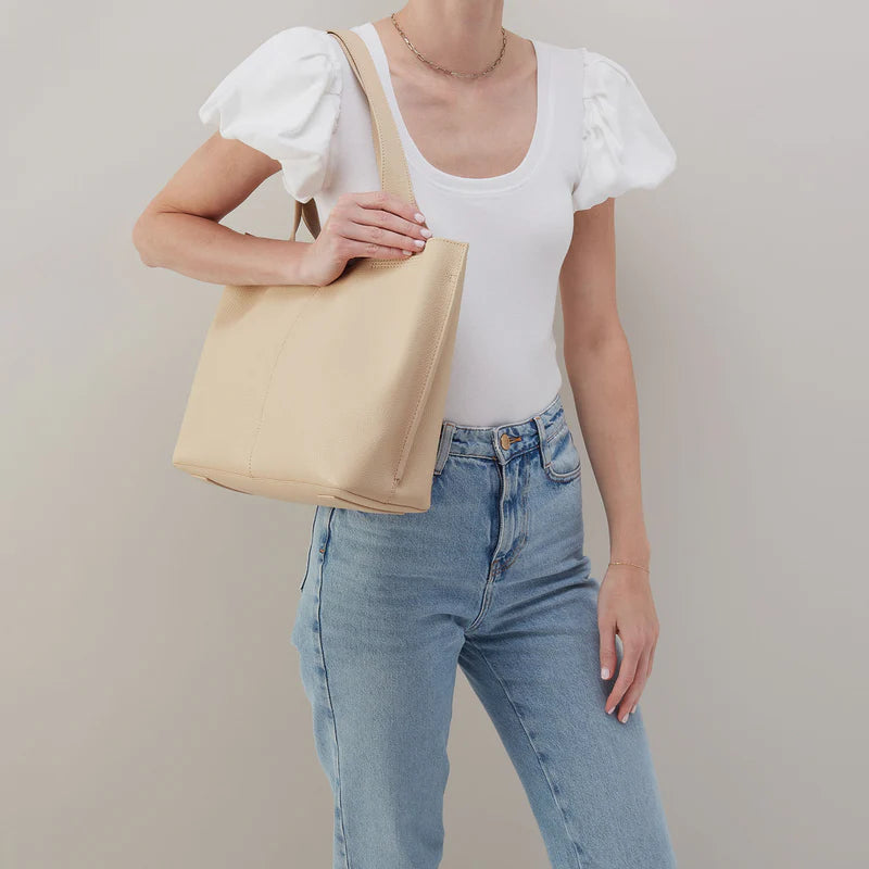 Hobo | Vida Tote - Almond