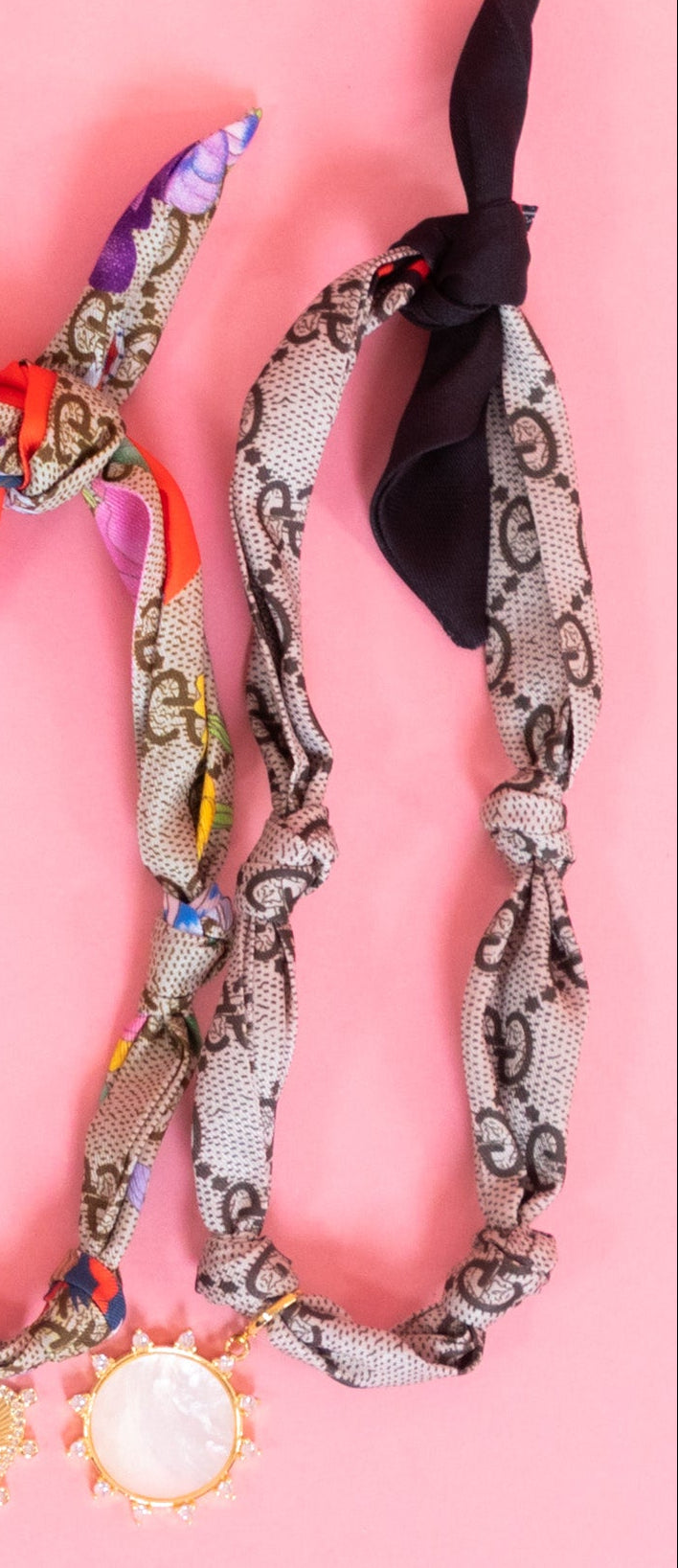 Gemelli | Gia Black Scarf Necklace With Sun Pearl Charm