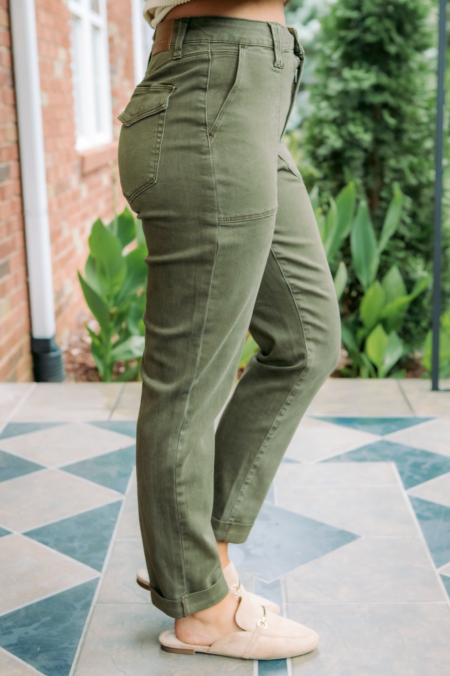 Judy Blue | High Waist Aurora Weekender Cuffed Jeans