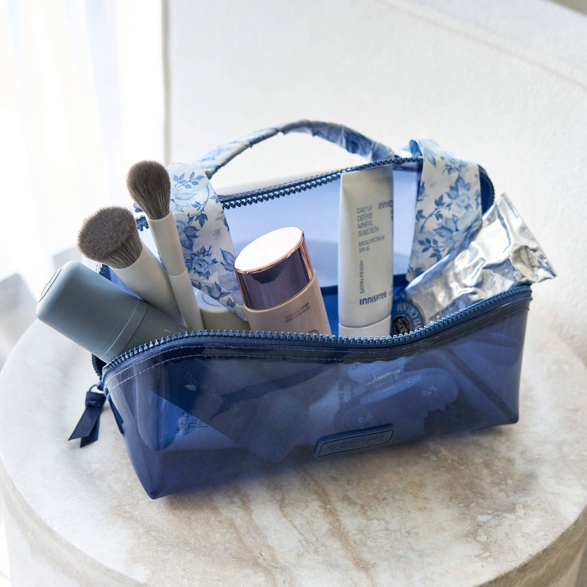 Case-Mate | Jelly Cosmetic Bag – Waterproof Lay-Flat Makeup Bag - Something Navy Twilly