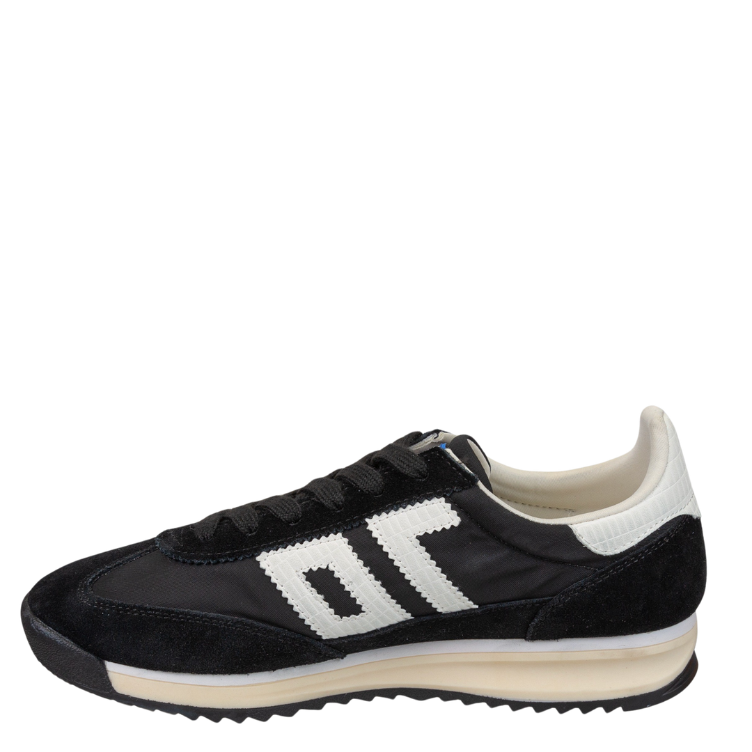 Back70 | Barkley Jogger in Black Sneaker
