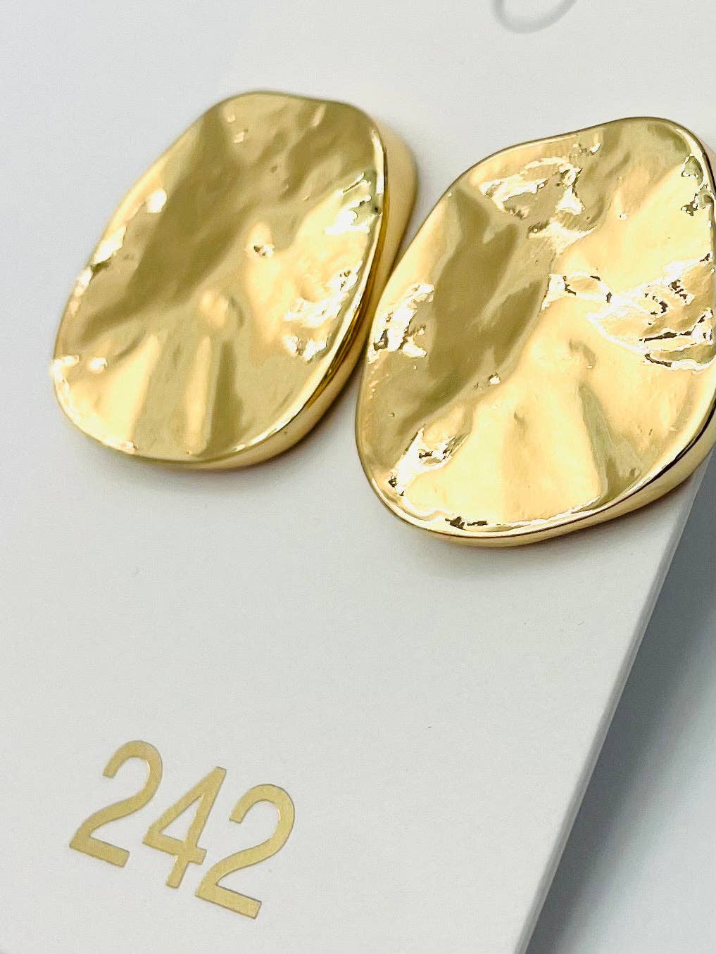 Two Forty Two | CHIC | Hammered Stone Stud