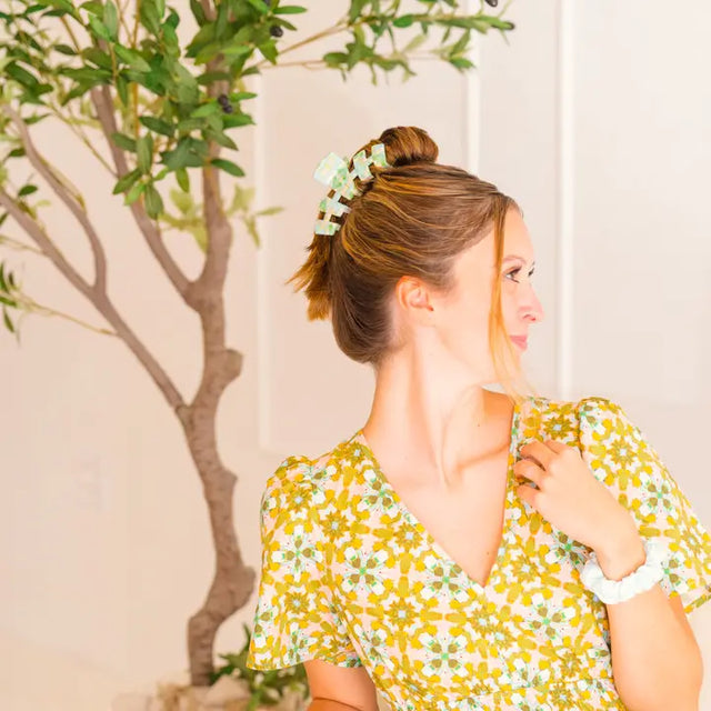 Teleties | Classic Elephant Falls Large Hair Clip