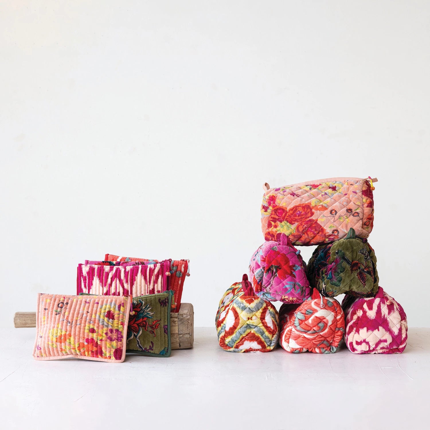 Zip Pouch w/ Interior Pockets & Coating