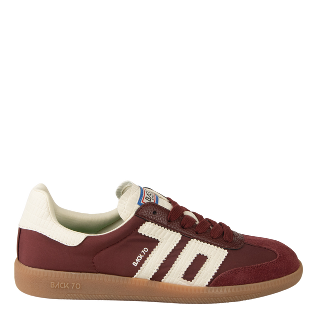 Back70 | Ghost in Wine Milk Sneaker