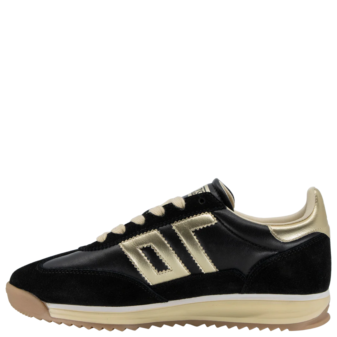 Back 70 | Jogger N Sneakers in Black Gold
