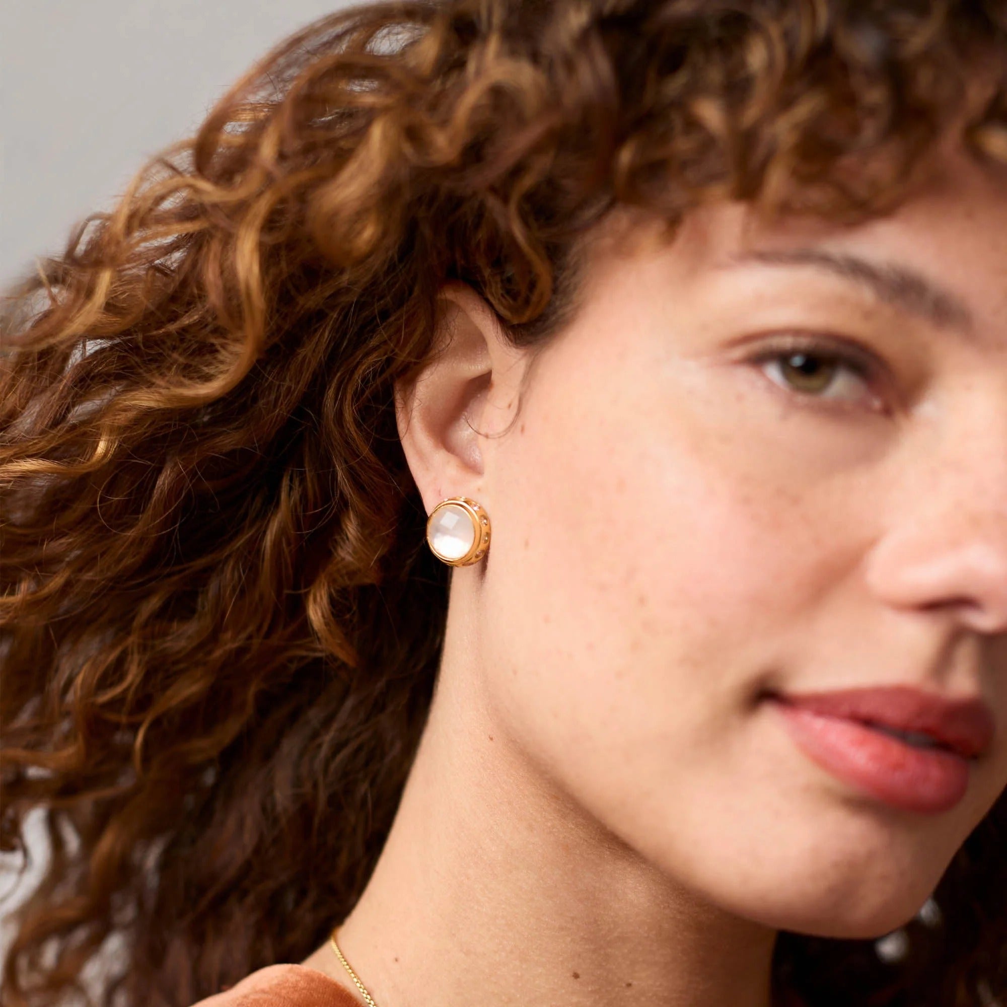 Julie Vos | Rainbow Stud