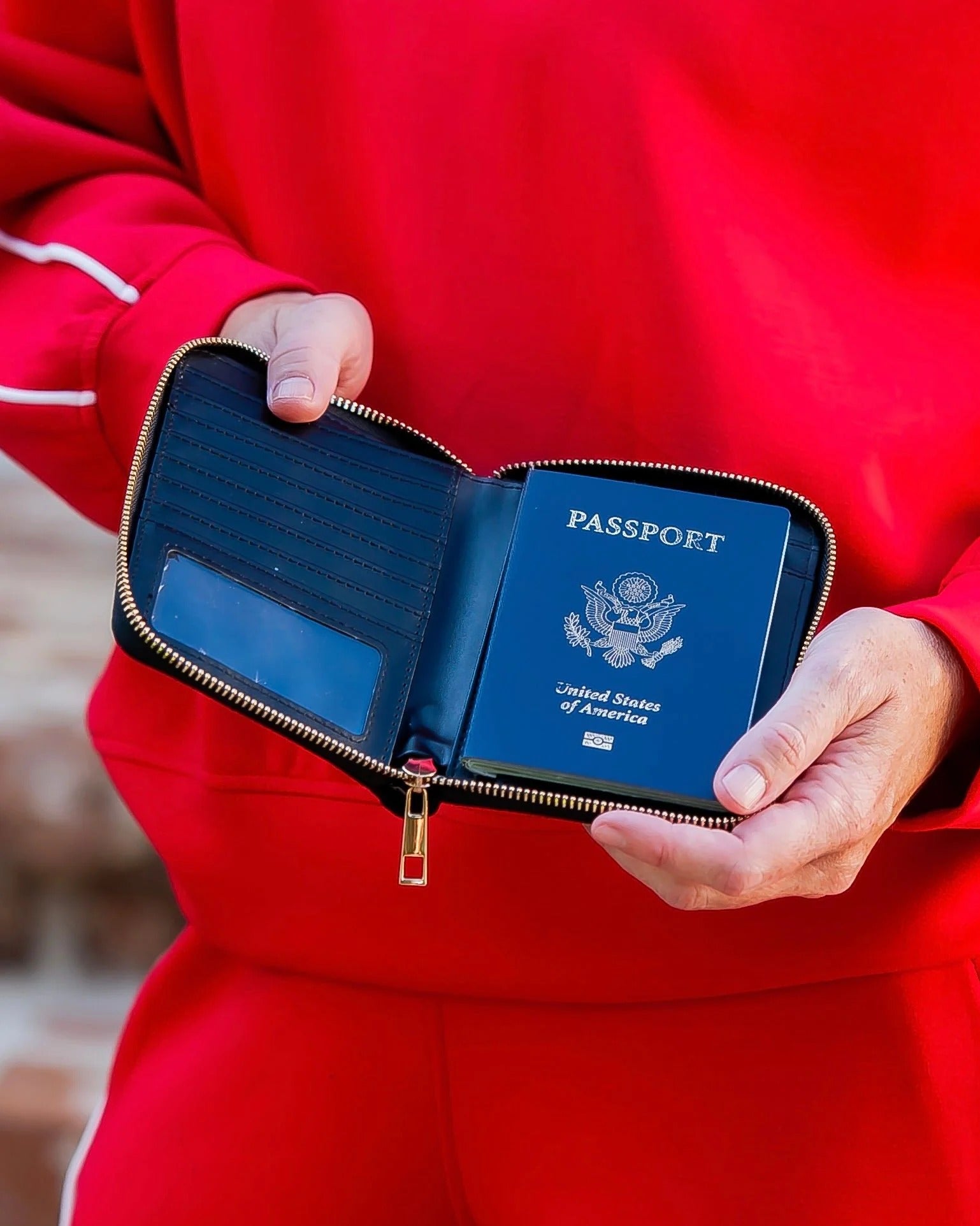 Caroline Hill | Paige Passport Holder- Black Nylon