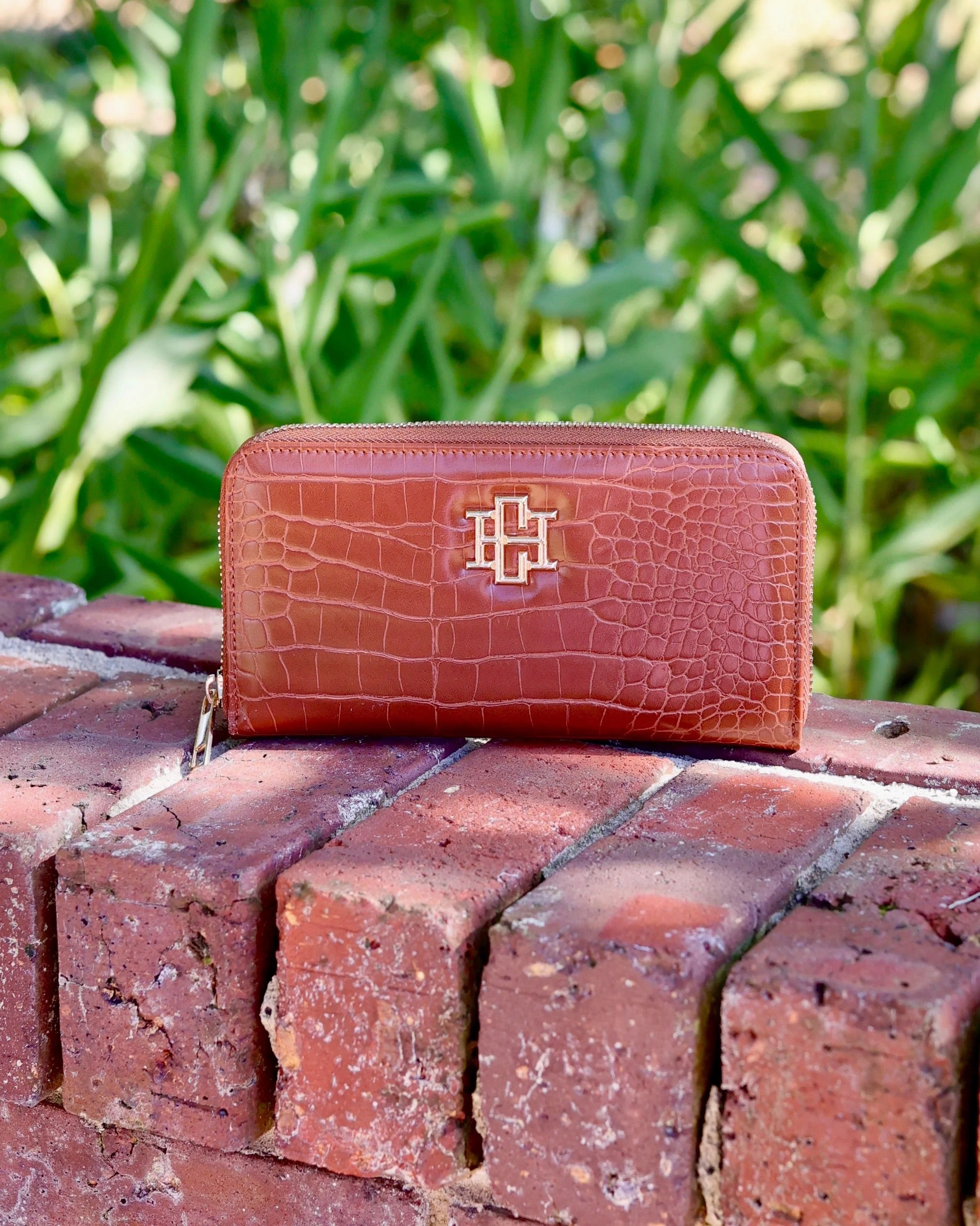 Caroline Hill | Penelope Wallet- Saddle EC