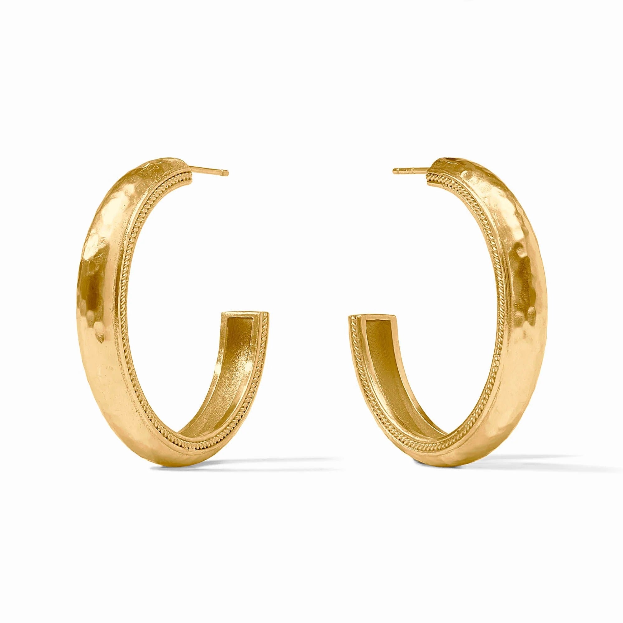 Julie Vos | Cannes Hoop