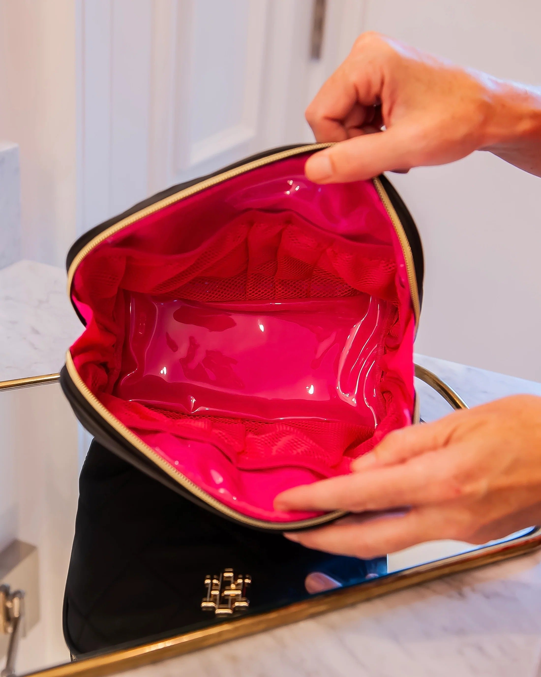 Caroline Hill | Capri Large Pouch- Black Nylon