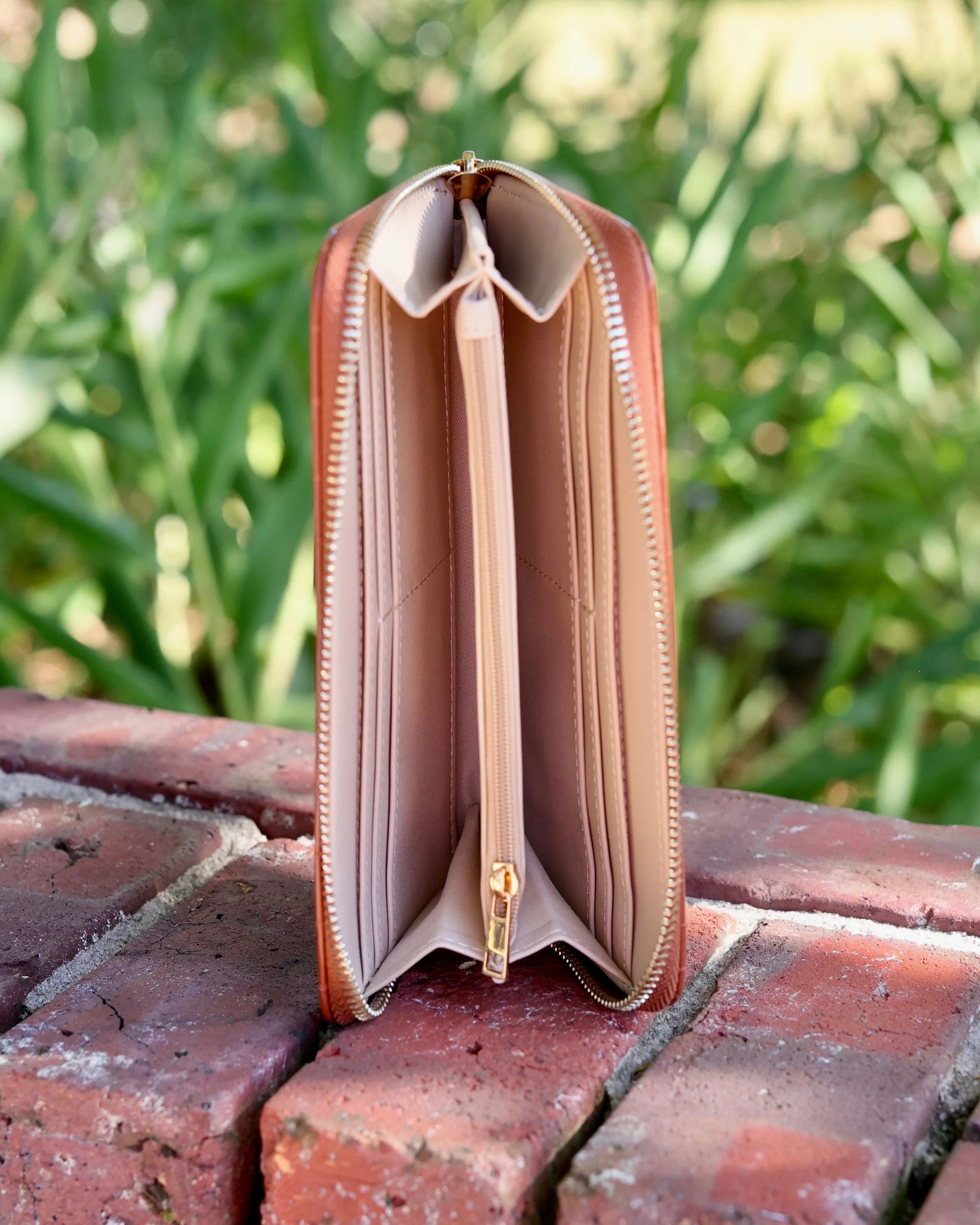 Caroline Hill | Penelope Wallet- Saddle EC