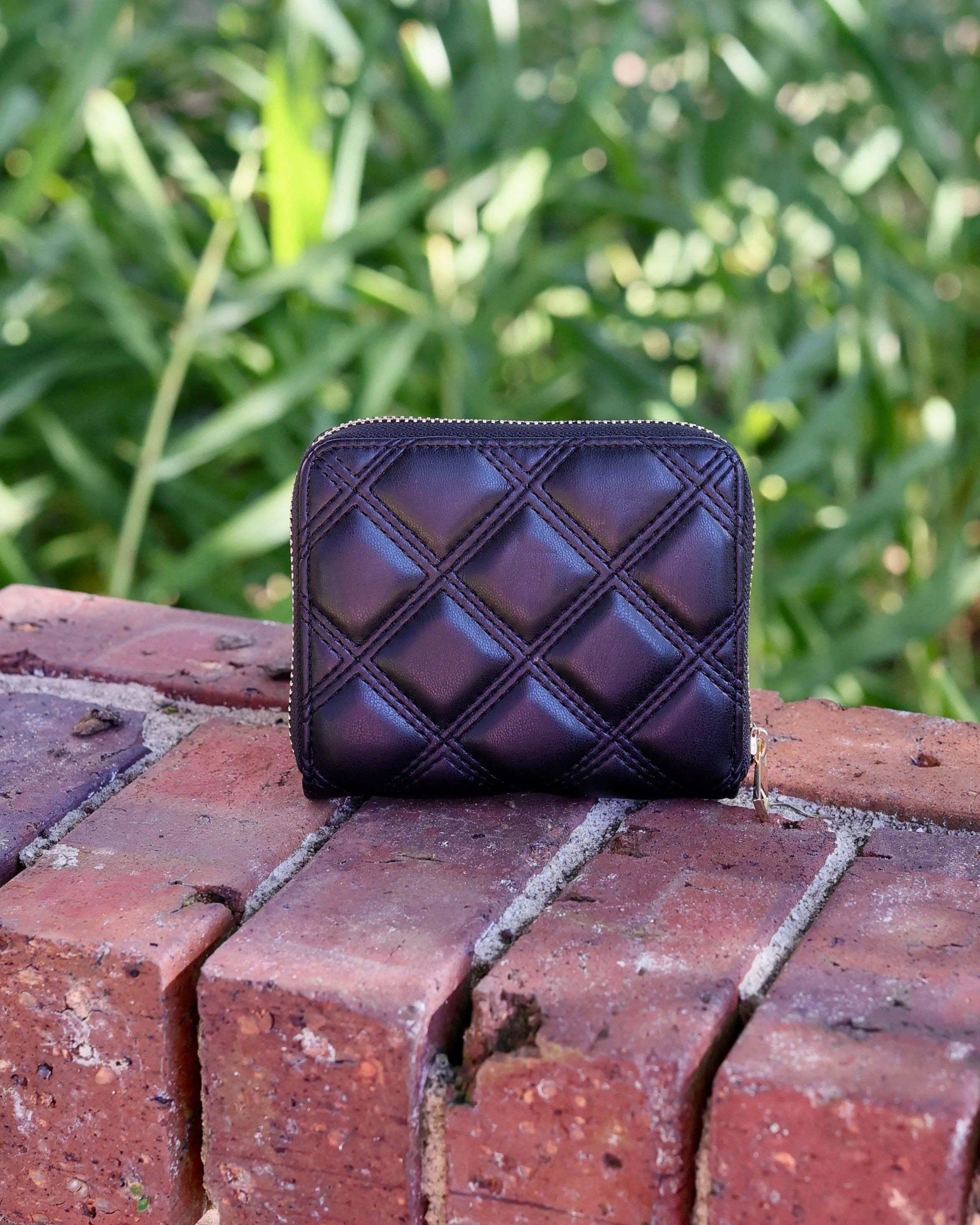 Caroline Hill | Blakely Wallet- Black DQ