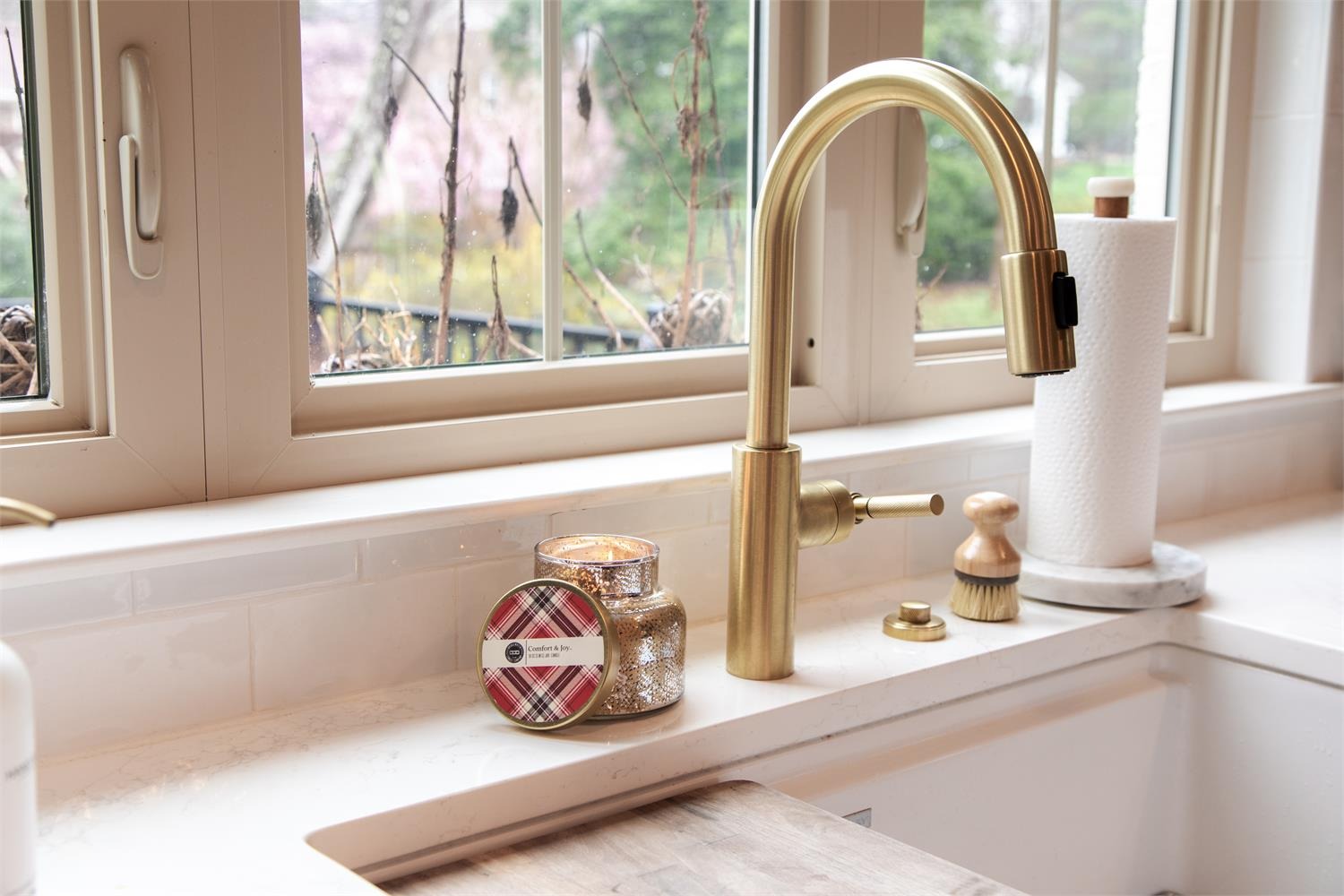 Bridgewater Candle Co. | Comfort & Joy Holiday Mercury Jar Candle