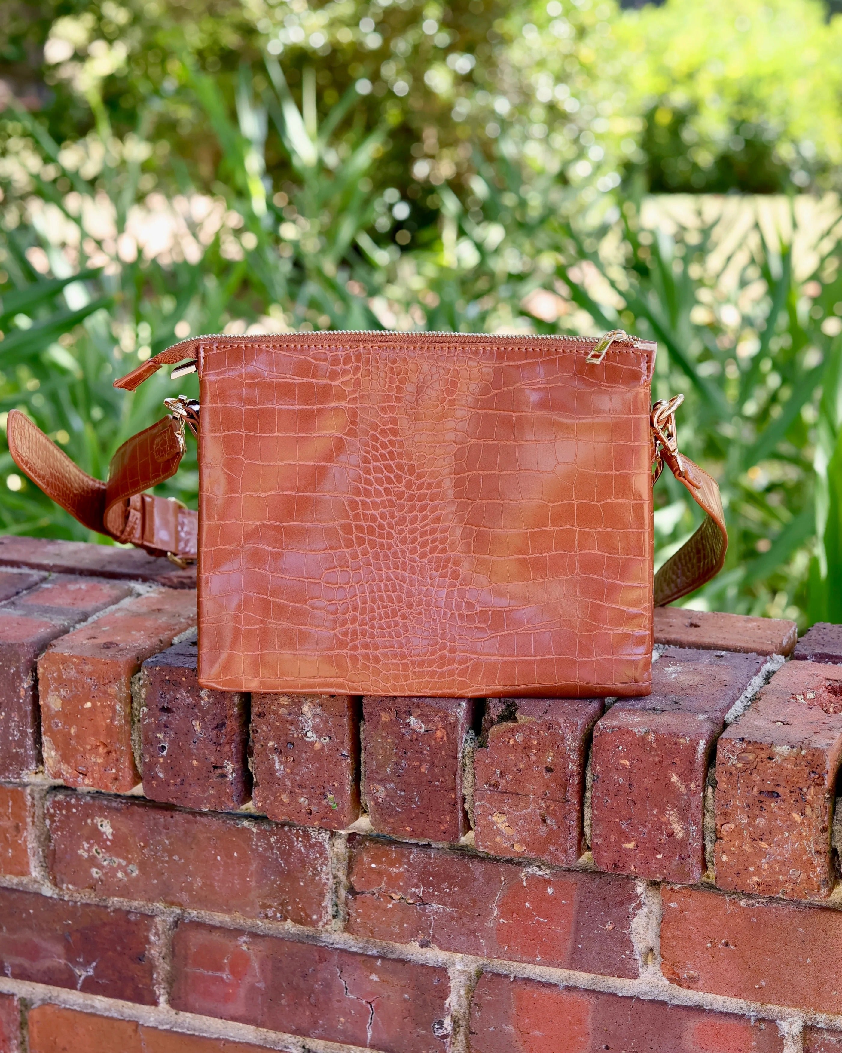 Caroline Hill | Ariana Crossbody- Saddle EC