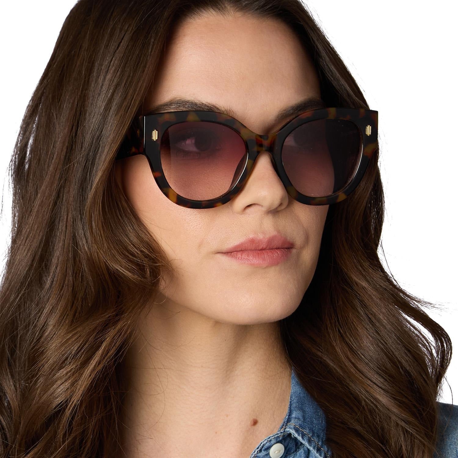 Luxe Lens UV Protection Sunglasses with Case