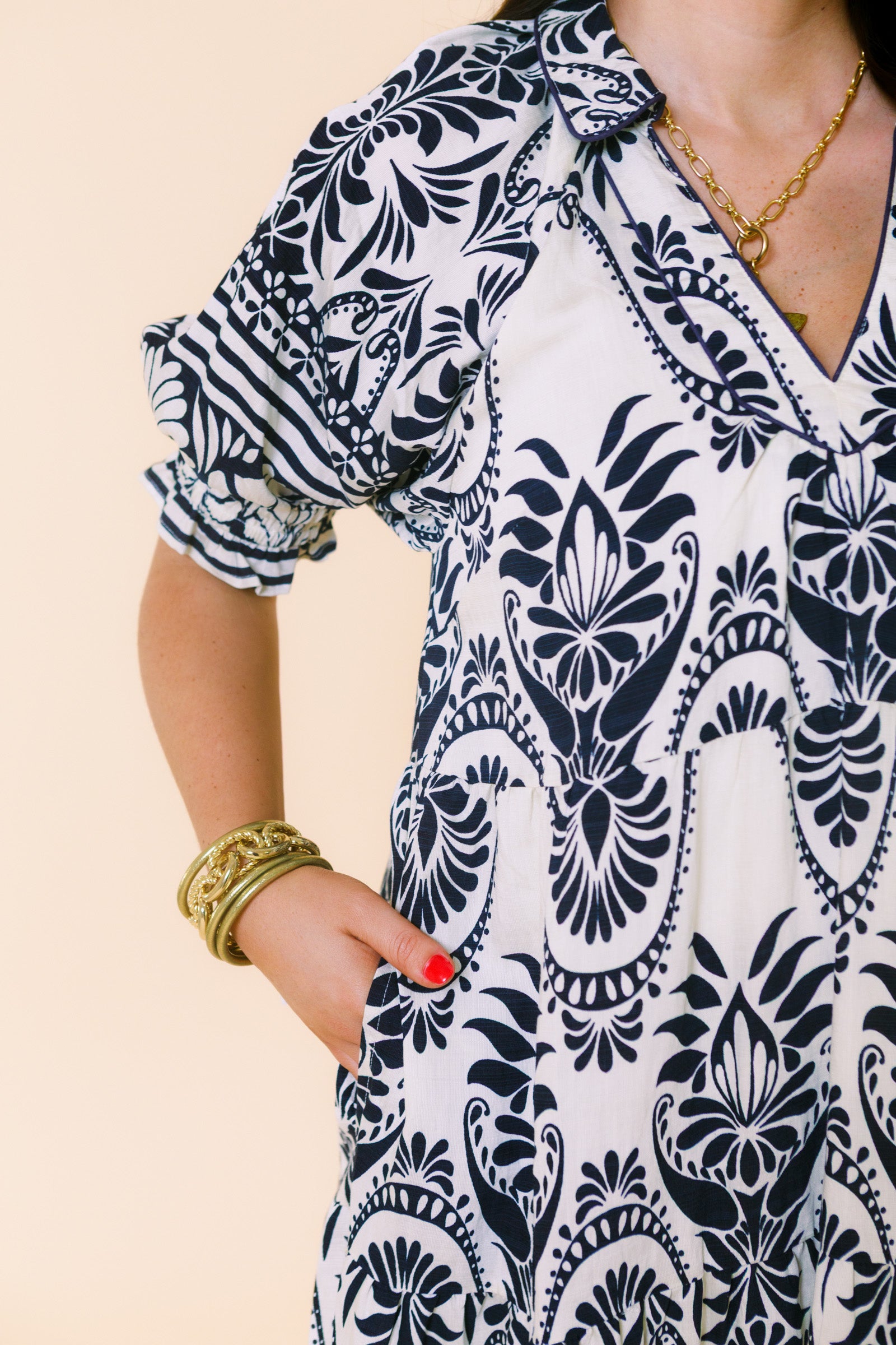 The Graceful Border Midi Dress