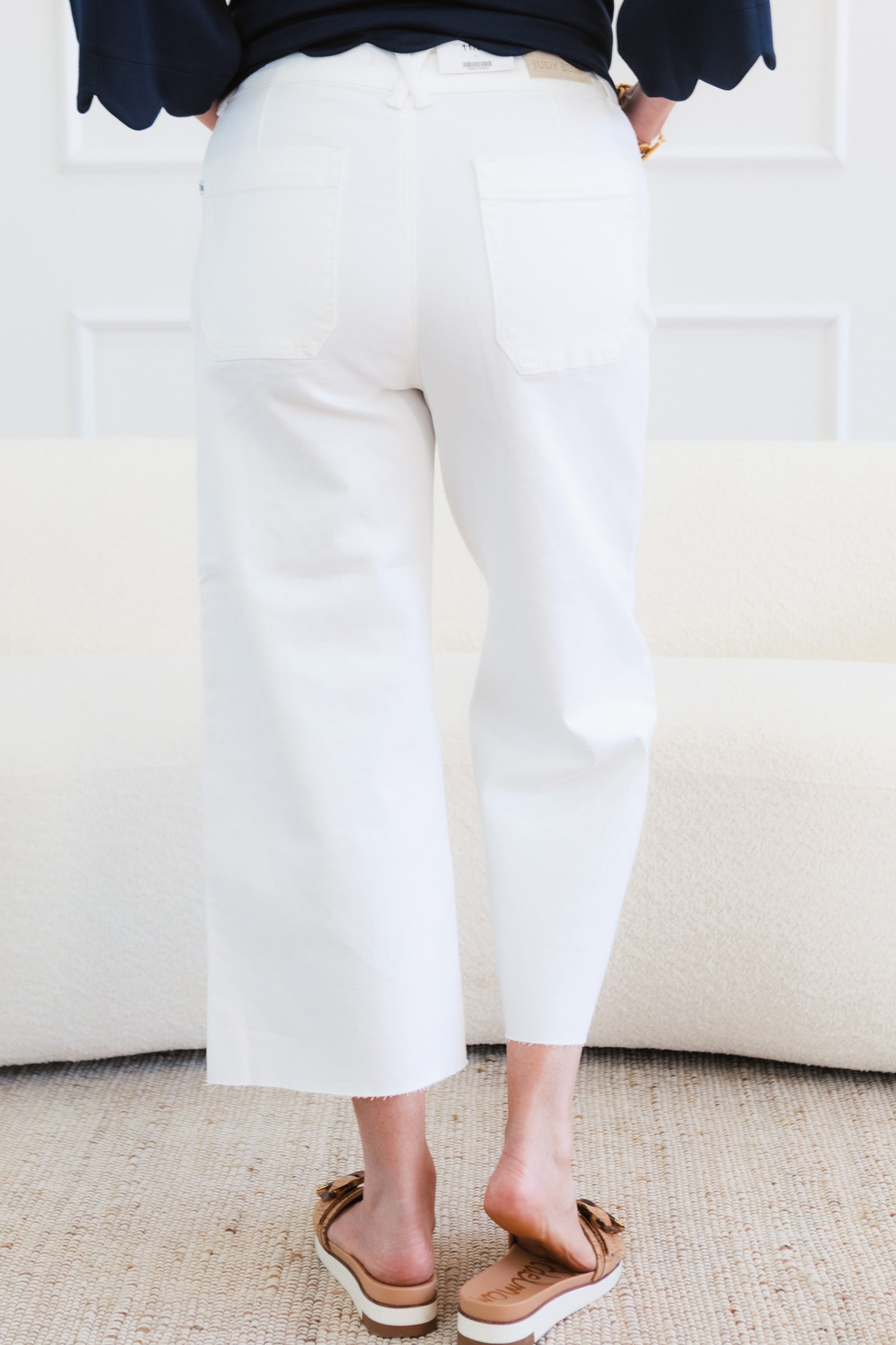 Judy Blue | High Waisted Wide Crop Front Patch Pockets