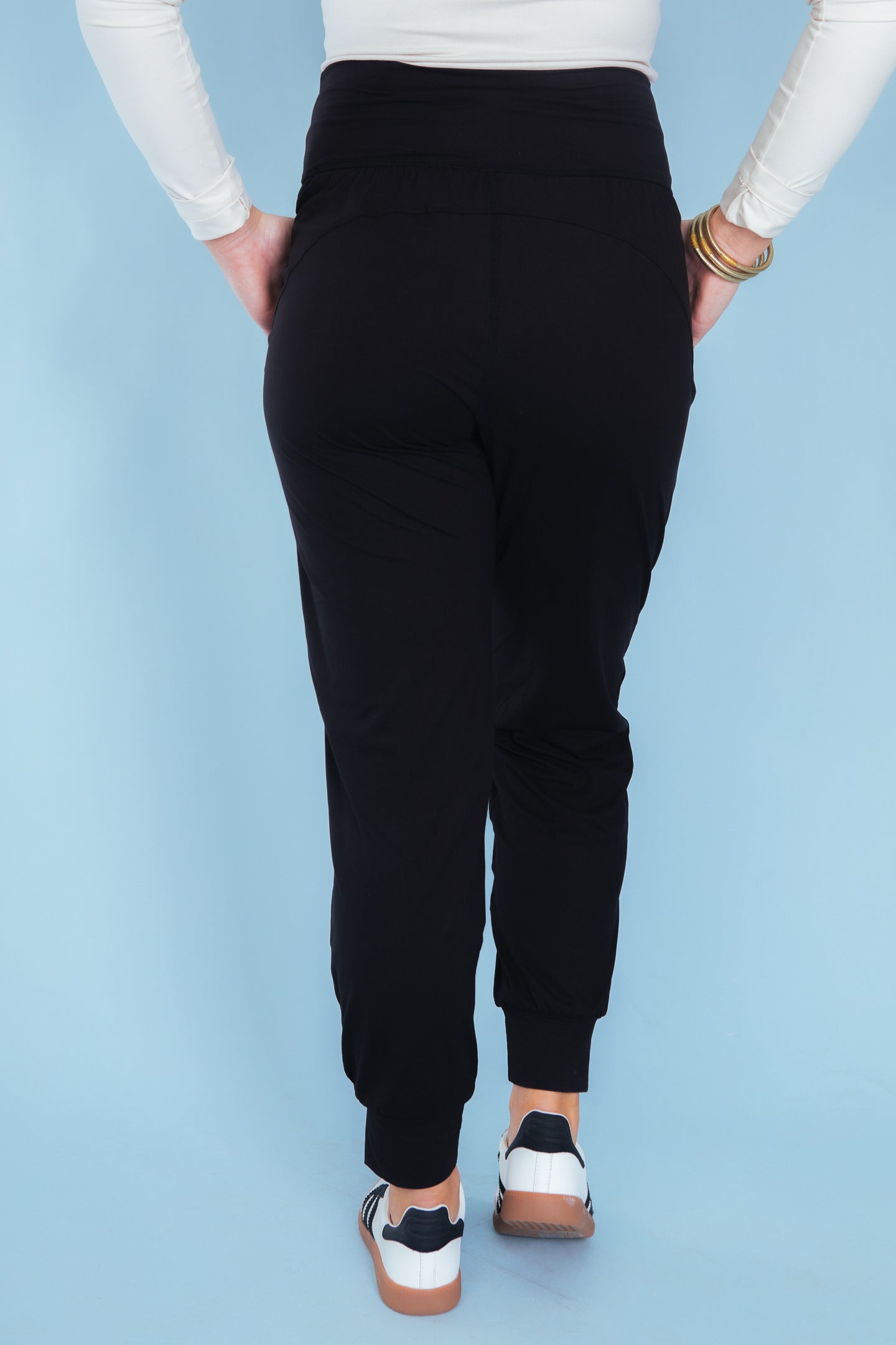 Madison's Exclusive | Butter Soft Joggers