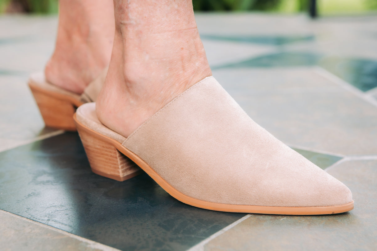 Chocolat Blu | Cellia in Latte Suede