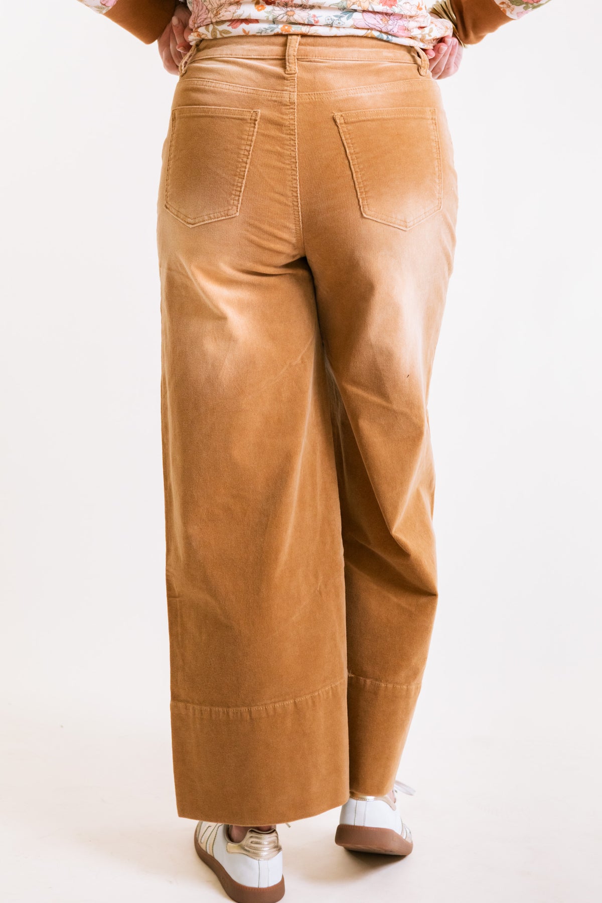 The Willa Stretch Corduroy Pants