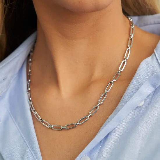 Load image into Gallery viewer, Brenda Grands Jewelry | Silver Paper Clip Chain Necklace
