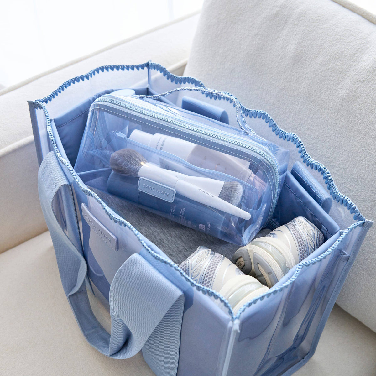 Case-Mate | Jelly Cosmetic Bag – Waterproof Lay-Flat Makeup Bag - Carolina Blue Crochet Wave