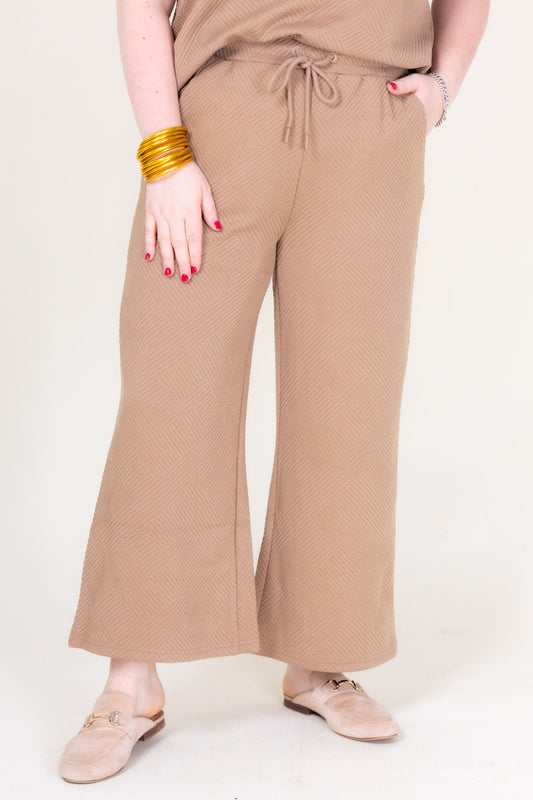 Textured Cropped Pants