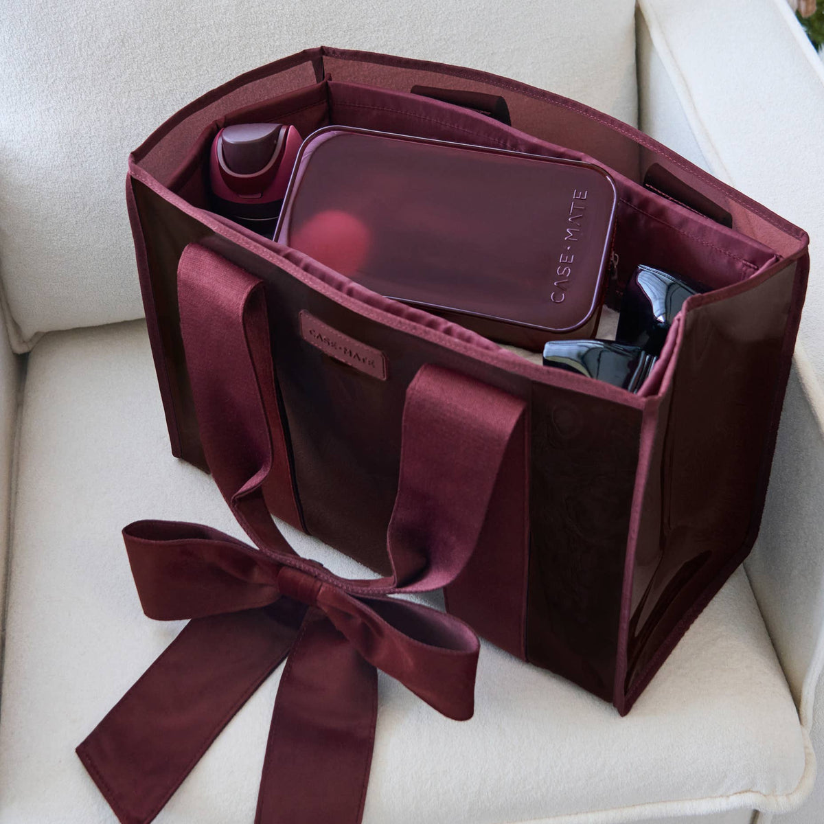 Case-Mate | Limited Edition Holiday Red Velvet Tote Bag