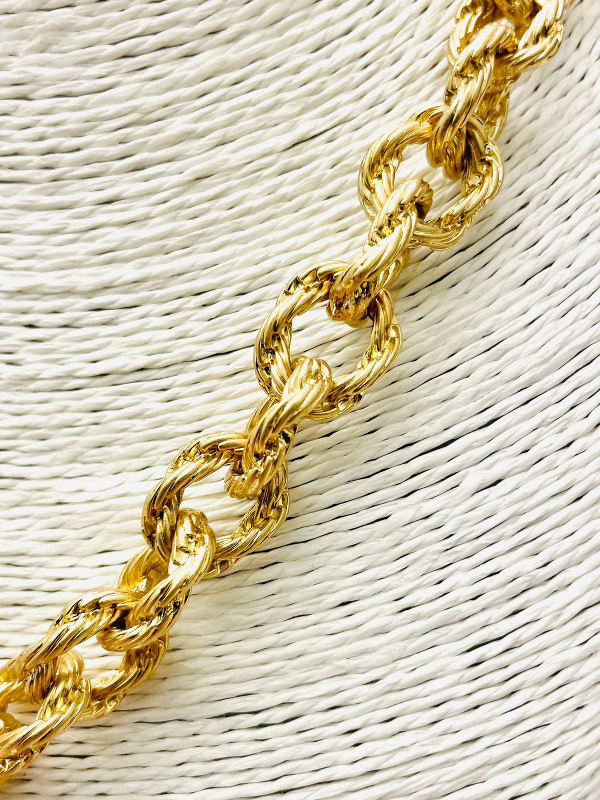 Two Forty Two | VINTAGE | Twisted Link Coin Necklace - Matte Gold