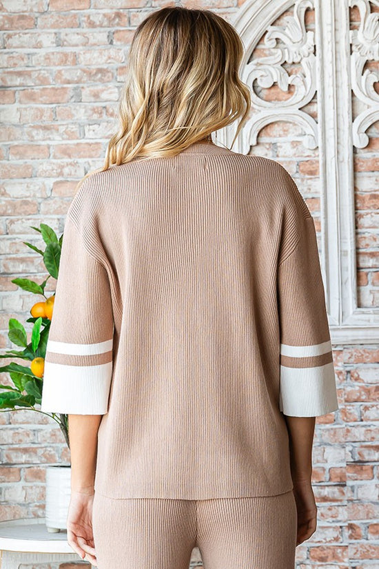 Load image into Gallery viewer, The Cassidy Contrast Hem Top
