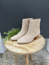 Corky's | Such a Tease Boots